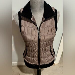 EUC Calvin Klein Quilted puffer vest   worn one time!